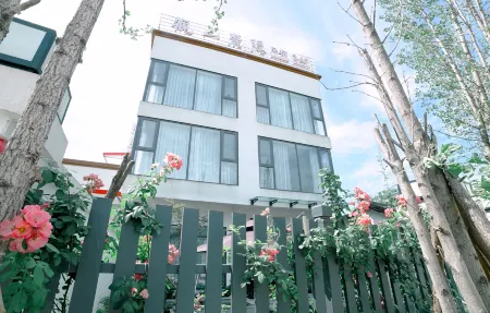 Serene Foothills Lodge Отели в г. Мяньчжу