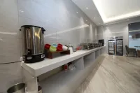 RoyaI Luxury Hot Spring HoteI - breakfast
