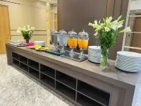 Flamingo Ibiza Hai Tien Thanh Hoa - Kim Thanh Boutique Hotel - breakfast