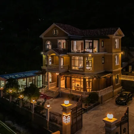Lixian Snowy Velvet Villa Homestay (Danzha Mugou Branch)