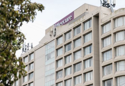 Mercure Hotel Parramatta Over view