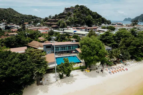Ibiza House & Rawianda Villas Hotels in Phi Phi Islands