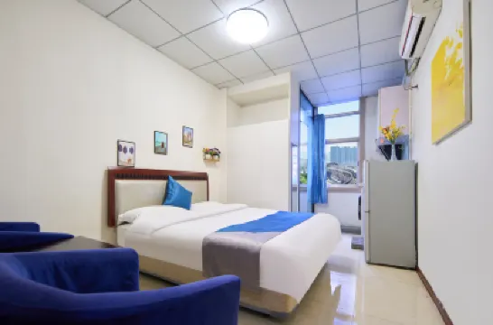 木槿輕奢公寓HOSTEL（深圳大芬地鐵站油畫村店） 潔宇·肖像附近的飯店