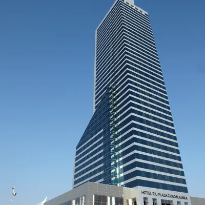 瓜達拉哈拉廣場悅宜灣飯店 Glorieta La Estampida附近的飯店