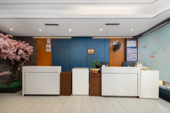 Nanning Guangwai Holiday Hotel Отели рядом с достопримечательностью «Guangxi University of Chinese Medicine (Xianhu Campus)»