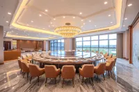 Huazhou Huaxun Wyndham Hotel