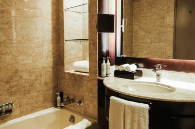 デラックス・ルーム ニューワールド マカティ ホテル、マニラの写真