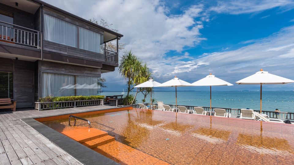 Baan Ploy Sea