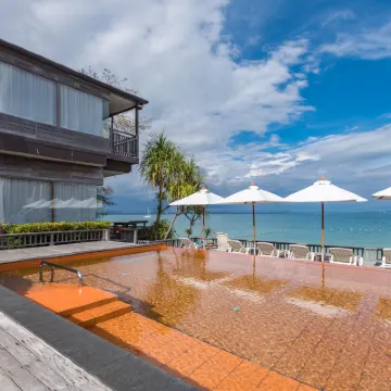 Baan Ploy Sea Hotels near Noi Na Beach