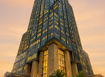 Luxury Home Landmark 81