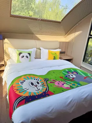 Xuzhou Dalong Lake RV Campground (Dalong Lake Subway Station) Hotels in Dalong Lake/Xuzhou Olympic Sports Center