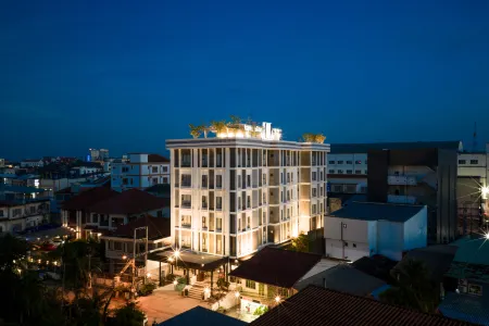 S 2 Modern Boutique Hotel