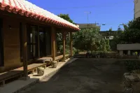 64 years traditianal okinawa house YuSuiJu in village