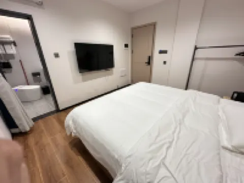 Xiangshan Lake Hot Springs Homestay (Heyuan Dongyuan Huangcun)