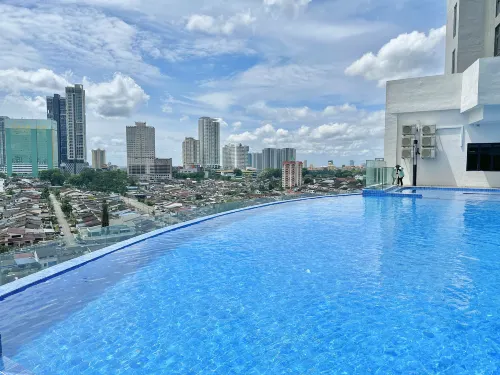 Space Residency Near KSL Mall JB by Stayrene