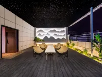 Hezhou • Pengyue | Zilin Smart Elegant.Cozy.Comfortable Homestay (Lingfeng Plaza) Hotels in Hezhou