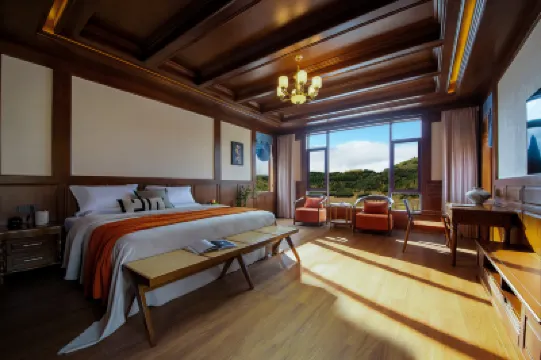 熙和隱居·GLAMPING晨霧松贊·藏藝民宿（香格里拉松贊林寺店） 鄰近松贊林景區的酒店