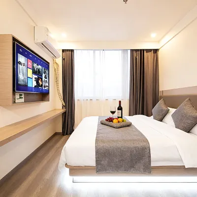 Yijia Light Luxury Hotel (Shanghai Fengxian South Bridge) Hotels near Shanghai Art Theater