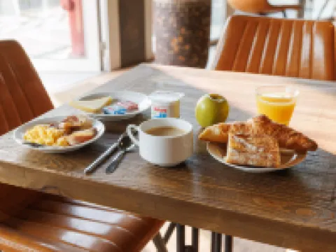 裏永克萊蒙特費朗酒店 里永酒店