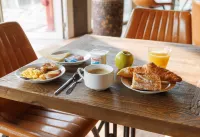 B&B Hôtel Clermont Ferrand Nord Riom