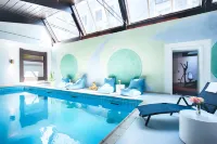 ACHAT Hotel Bad Dürkheim - Pools