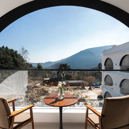 Dali Pujing · PuJingGrace Secluded Scenic Vacation Apartment (Jizu Mountain Scenic Area)