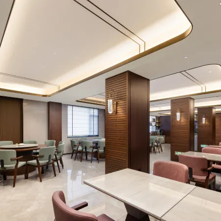 Joyous Hotel