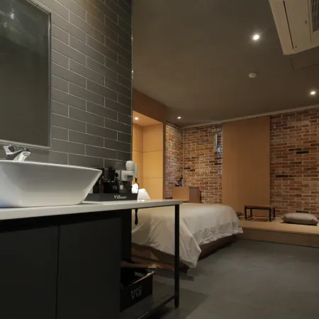 Hotel Vin - Changwon, Jinhae, Yongwon