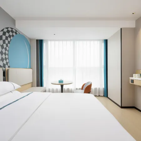 City Hotel (Haikou Pedestrian Street Hainan University Branch)