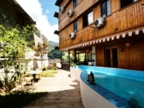 룽지 테라스 워크 윤주 인텔리전트 파노라마 호텔(첸청 티안티 전망대 지점) 룽성 호텔