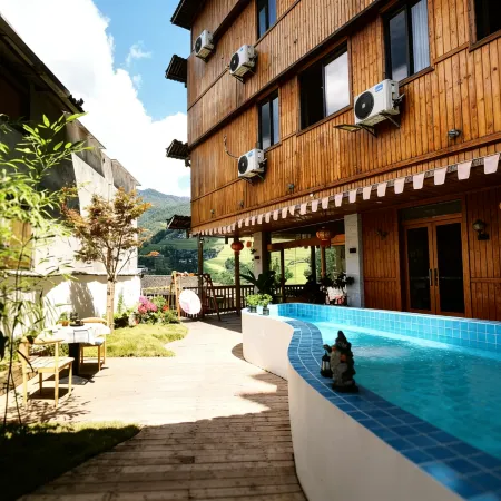 Longji terrace walk Yunju intelligent panoramic Hotel(Qianceng Tianti Observatory Store)