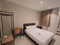 Swing & Pillows @ Bukit Tinggi, Klang - Wifi