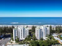 ULTIQA Burleigh Mediterranean Resort 伯利角酒店
