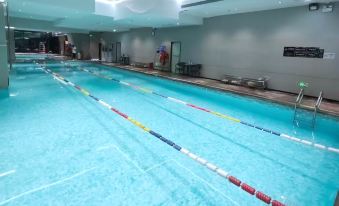 Yunlu Serviced Apartments (Shenzhen Luohu Port  MixC Mall Branch)