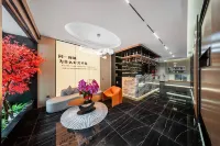 Weiting Residence Hotel (Shanghai Nanjing Road Pedestrian Street)
