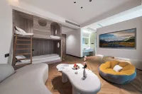 Shanlin Inn Xianglin Mountain Lodge | Stream Tracing Pool · Forest Secret Homestay