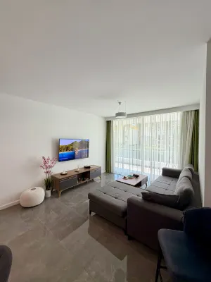 Grand Sapphire Apartment
