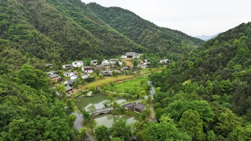 Jiuhuashan Wenzong Ancient Village Hotel