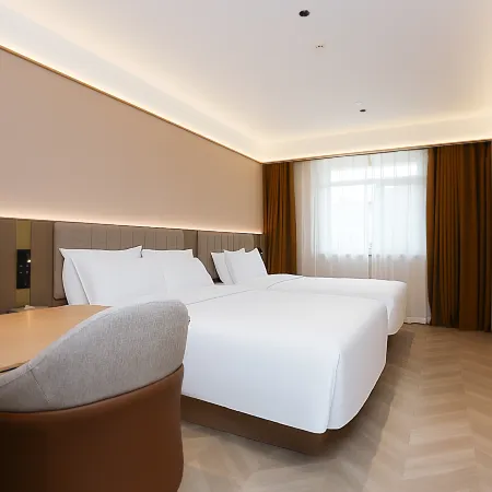 Starway Hotel (Hunchun, Near Eurasian Yanbai Shopping Center & International Passenger West Station)