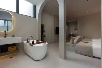 Anis Moonlight Villa - balcony