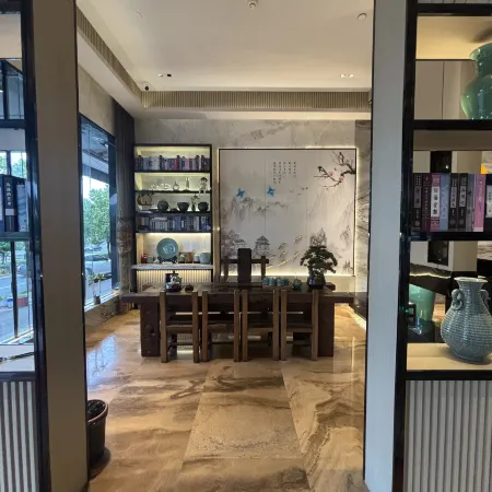 Lanxi Moshang Hotel