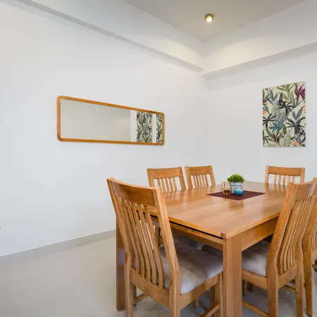 Pendennis Fern - Luxury 4 Bedroom Colpetty Home: Roof Jacuzzi Pool