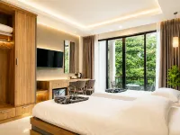 The Mantra Hotel Kata Noi Отели рядом с достопримечательностью «Смотровая площадка Ката-Карон»
