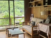 Slow Days Carriage Homestay