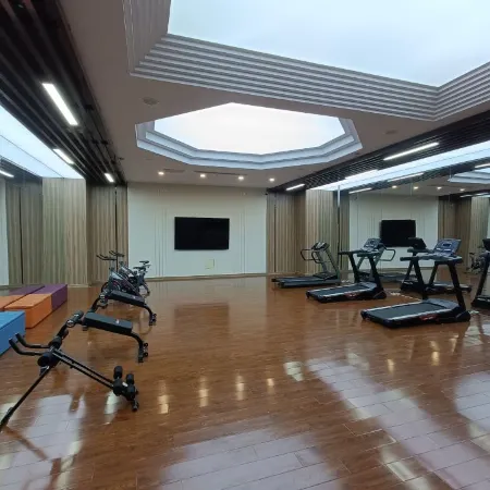 Rujia Huayi Selected Hotel (Xingtai Ningjin Tianyi Square Branch)
