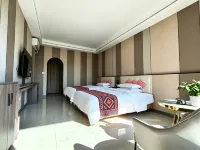 Tangbula · Wangshanhe Xianshi Homestay (Nilka Bee Town) - Mountain view