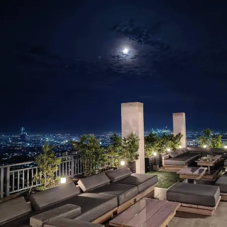 Benj Place @ Grand Residences