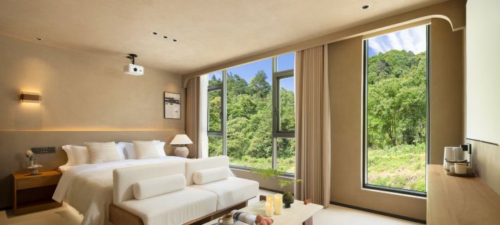 By the Hills · Lure Luxury Designer Valley Resort (Sanqingshan Scenic Area) Ξενοδοχεία στην πόλη Ντεξίνγκ