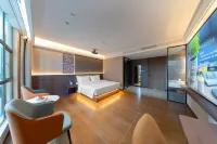 YihaiHolidayHotSpringHotel - balcony