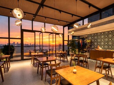 Nanhai Years Homestay (Guangzhou South High-speed Railway Station Linyuexi Subway Station)